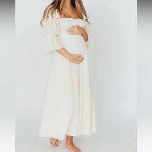 Beautiful Maxi Dress‼️‼️.